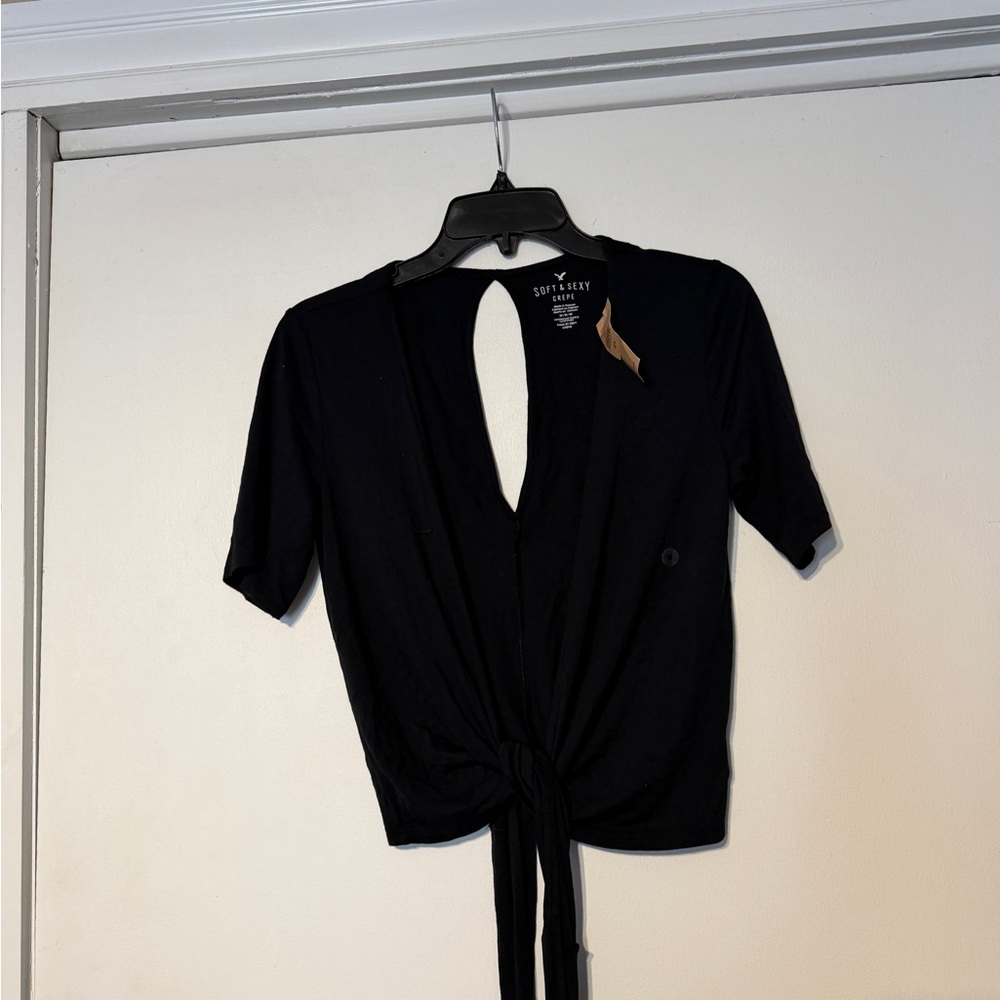 Aero Bkack Tie-Front Top